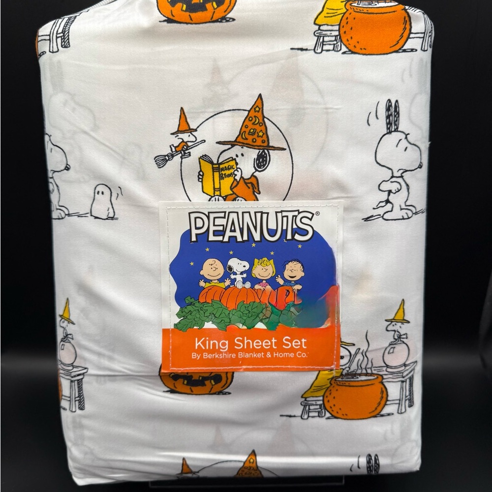 HALLOWEEN Peanuts King Sheet Set NWT